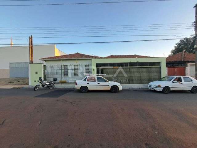 Casa com 3 quartos à venda no Jardim Mercedes, São Carlos , 450 m2 por R$ 585.000