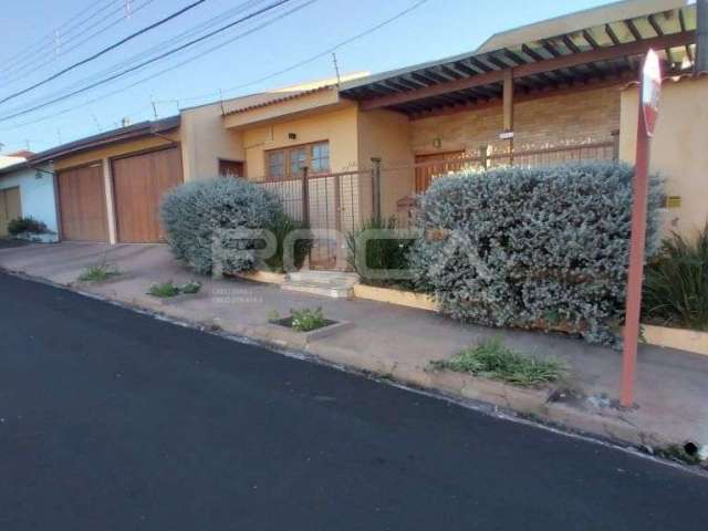 linda casa, com aquecedor sola, fotovoltaica, ar condicionado, armários em todos os cômodos, portões eletrônicos