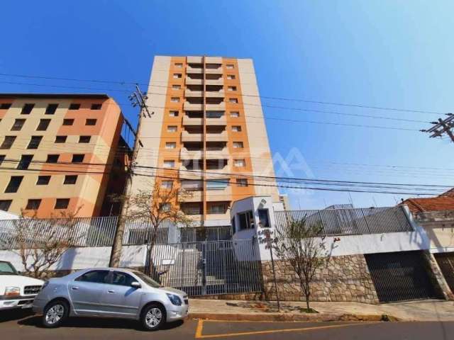 Apartamento com 3 quartos para alugar no Centro, São Carlos , 75 m2 por R$ 2.223