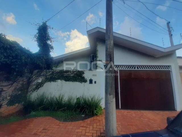 Encantadora Casa Padrão com 3 Dormitórios no Jardim Alvorada, São Carlos