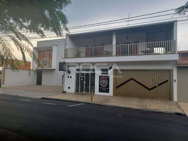 Casa Padrão com 4 Dormitórios e Piscina no Jardim Ipanema, São Carlos