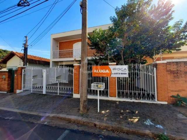 Casa à venda no Jardim Macarengo, São Carlos: 4 dormitórios e 2 suítes