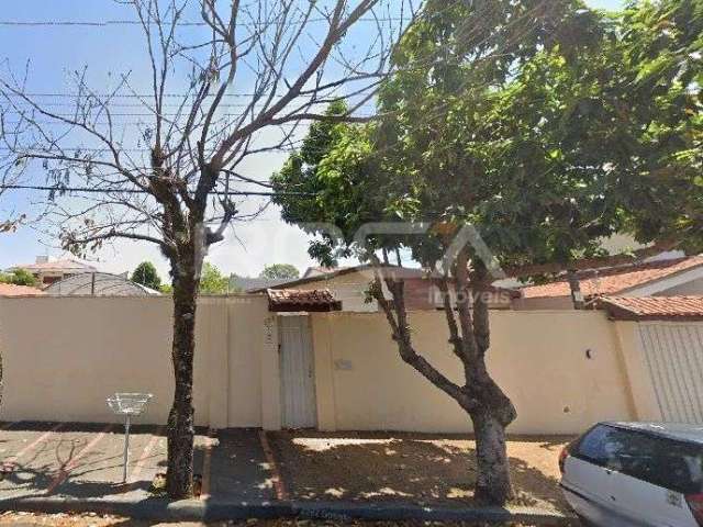 Casa Padrão à venda com 3 dormitórios no Parque Santa Marta, São Carlos