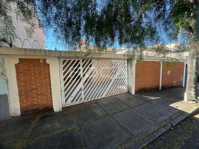 Casa de 3 dormitórios à venda no Centro de São Carlos