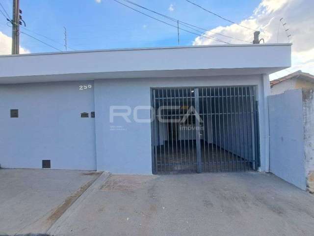 Casa Padrão em São Carlos - Jardim Paulista: 2 dormitórios, 2 banheiros, 2 garagens