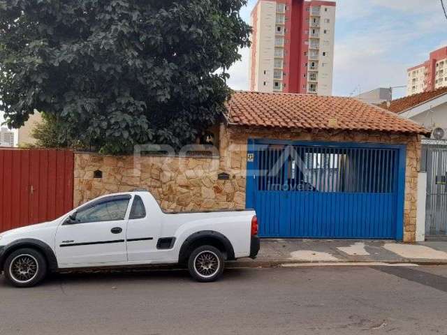 Casa padrão à venda com 3 dormitórios no Jardim Macarengo, São Carlos