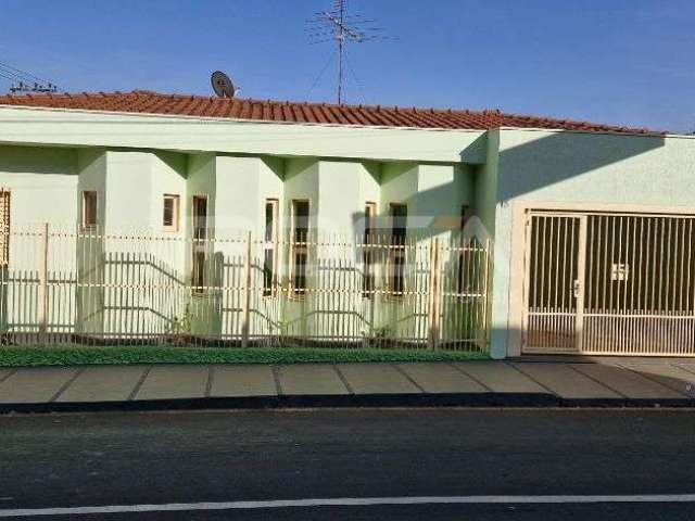 Charmosa casa à venda na Vila Monteiro Gleba I em São Carlos