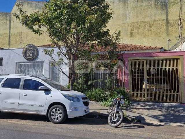 Casa à venda na Vila Prado, São Carlos - 2 dormitórios, garagem coberta!