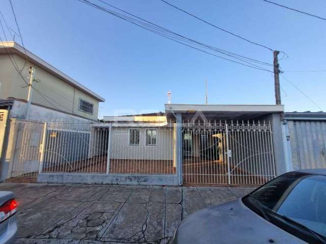 Casa à venda no Jardim Beatriz, São Carlos: 3 dormitórios, suíte, garagem coberta