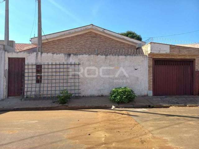 Linda casa à venda na Vila São José, São Carlos - 03 dormitórios, churrasqueira e garagem