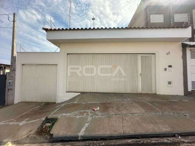 Casa à venda no Prolongamento Jardim das Torres, São Carlos. 3 dormitórios, suíte, garagem coberta.