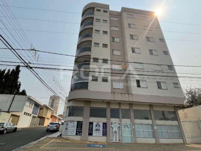 Apartamento Padrão no Centro de São Carlos com 2 dormitórios e suíte.