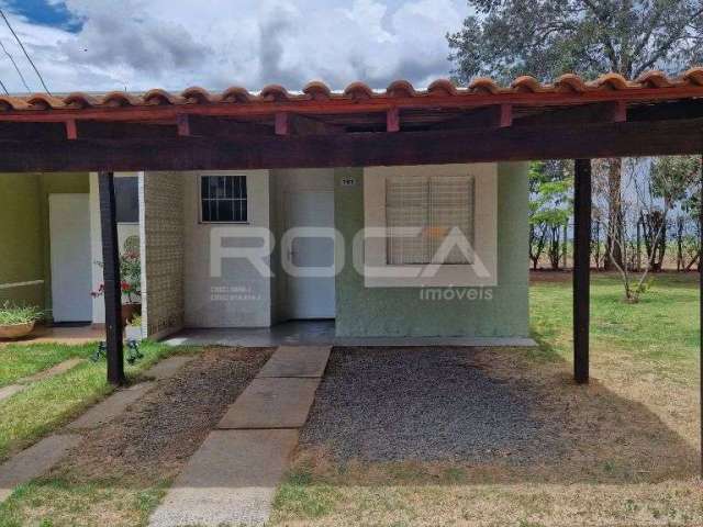 Casa à venda em Condomínio no Moradas 1, São Carlos: 2 dormitórios, 1 banheiro, 1 cozinha