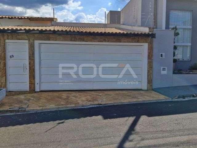 Casa à venda no Parque Fehr, São Carlos: 2 dormitórios, piscina e churrasqueira