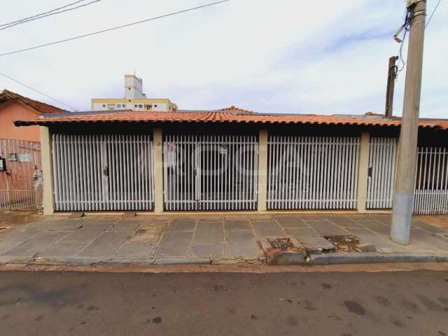 Casa com 2 quartos à venda na Vila Prado, São Carlos , 420 m2 por R$ 600.000