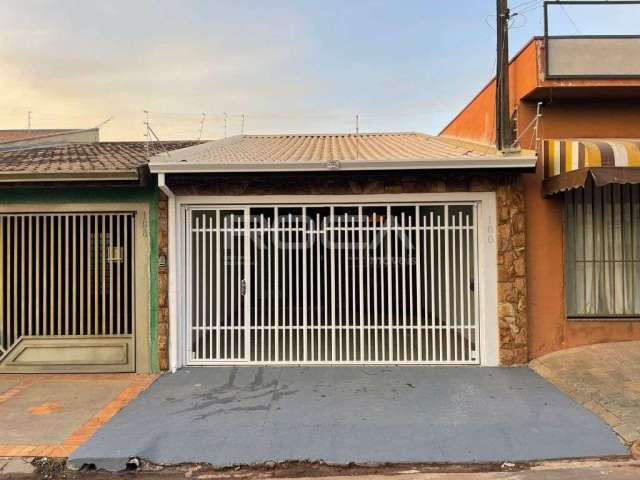 Linda Casa Padrão à Venda em Santa Felícia, São Carlos