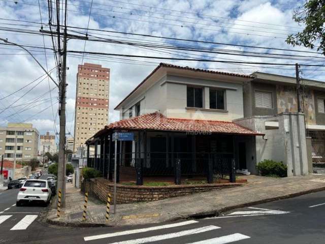 Casa de 3 dormitórios no Centro de São Carlos | Venda e Locação