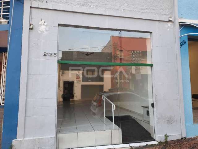 Espaço comercial no CENTRO de São Carlos com 2 banheiros, cozinha e escritório