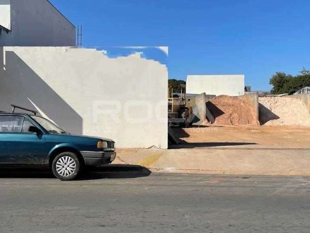 Terreno comercial à venda na Vila Prado, São Carlos: uma oportunidade imperdível!