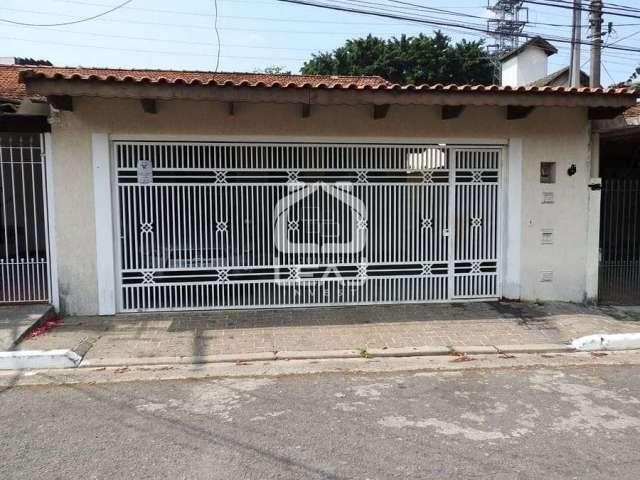 Casa de 110m², com 3 quartos, 2 banheiros e 3 vagas a venda, por R$ 589.000,00 - Super Quadra Morum