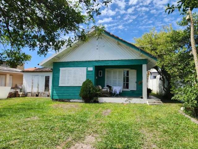 Casa perto do centro em capão da canoa