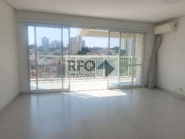 Oportunidade única! Este incrível duplex no sétimo andar conta com 3 dormitórios no bairro Jardim da Glória