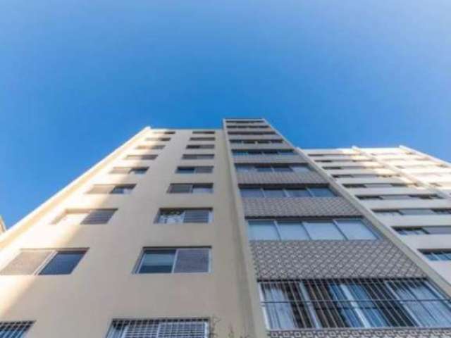 Apartamento ao lado do metrô Vila Madalena.