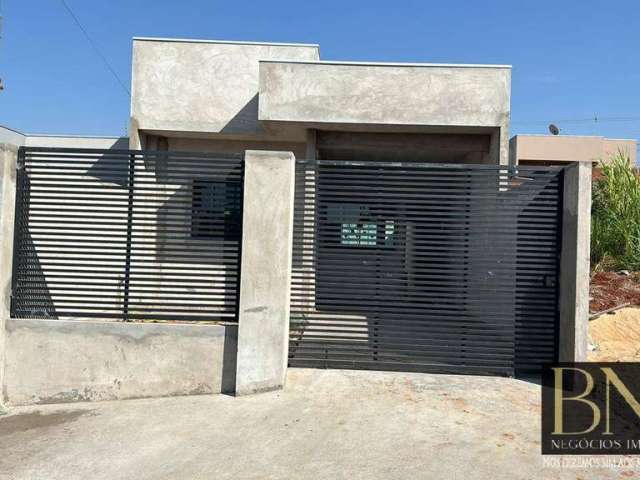 Aconchegante Casa à Venda no Conjunto Paulino Fedrigo por R$220.000,00!