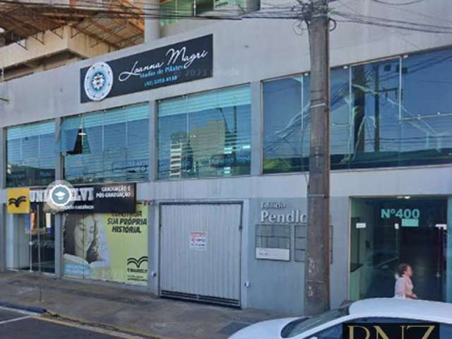 Sala Comercial para Locação ou Venda na Galeria do Edifício Pendloski