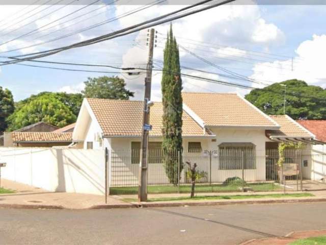 Casa com 2 quartos à venda na Rua Antônio Alves Ramalho, 15, Conjunto Habitacional Requião, Maringá por R$ 408.000
