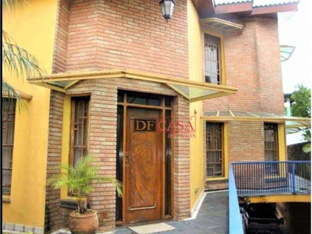 Casa com 3 quartos à venda na Rua Raimundo Lúlio, 640, Jardim São Nicolau, São Paulo, 322 m2 por R$ 862.000