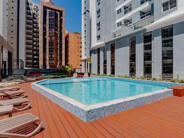 Apartamento com 3 quartos, 133,38m², à venda em Curitiba, Centro