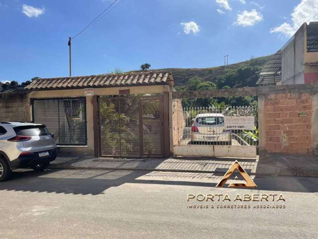 Casa 2 Quartos em lote de 351 m2 - Pomar - Cel Fabriciano - COD 704