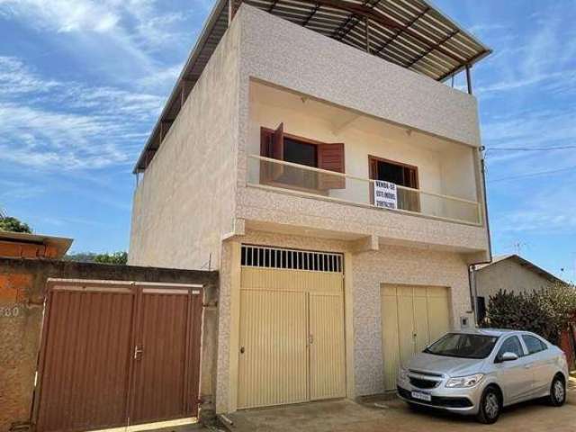 Casa com loja comercial no Reves do Belem - BJG - COD 716