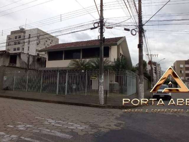 Casa duplex com 6 quartos e elevador - b santa helena - cod 270