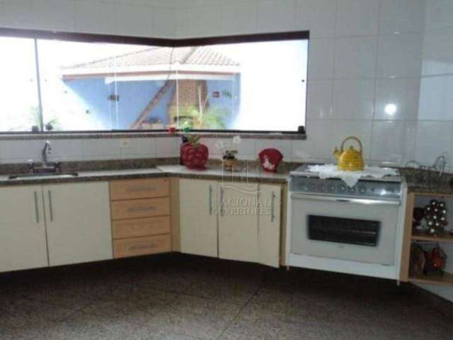 Sobrado com 4 dormitórios à venda, 311 m² por R$ 1.800.000,00 - Vila Valparaíso - Santo André/SP