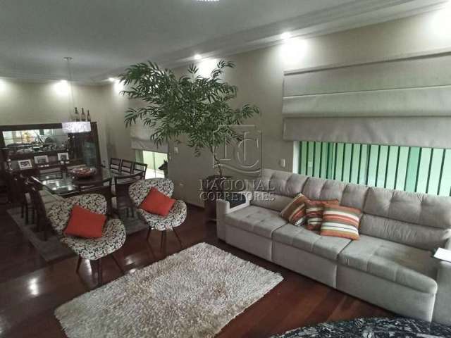 Sobrado com 4 dormitórios, 550 m² - venda por R$ 2.950.000,00 ou aluguel por R$ 15.620,08/mês - Santa Maria - Santo André/SP