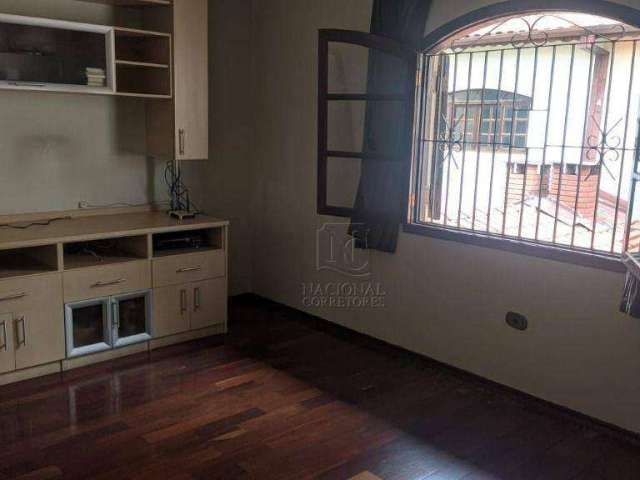 Sobrado com 4 dormitórios à venda, 249 m² por R$ 950.000,00 - Bangu - Santo André/SP