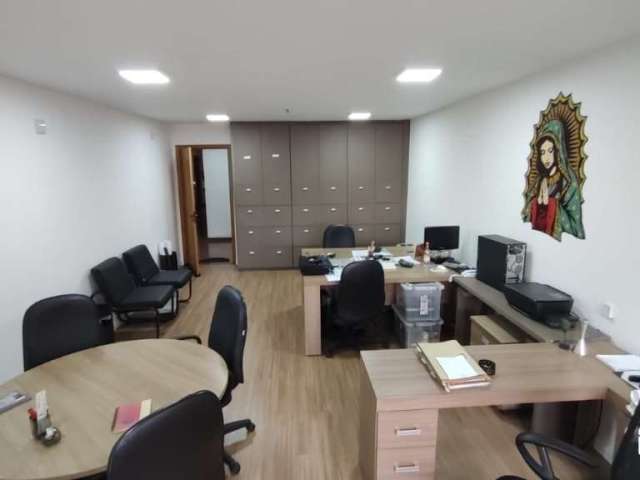 Sala mobiliada 45m² com 1 vaga de garagem - Jardim Avelino