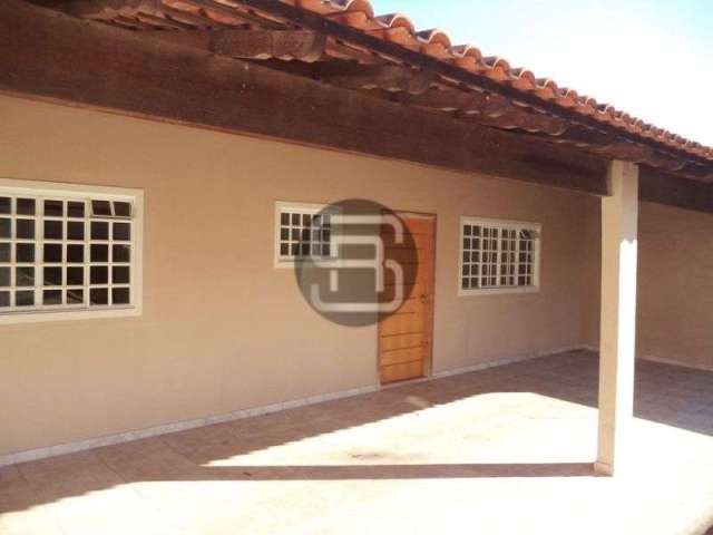 CASA COM 99m² PRIVATIVOS, PRÓXIMA AO AEROPORTO