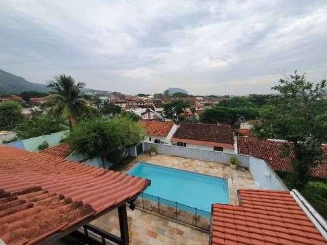 Casa com 4 dormitórios à venda, 377 m² por R$ 1.320.000,00 - Freguesia de Jacarepaguá - Rio de Janeiro/RJ