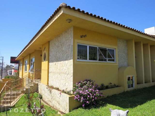 Casa de esquina na Av Ernesto Vilela ao lado dos Bombeiros