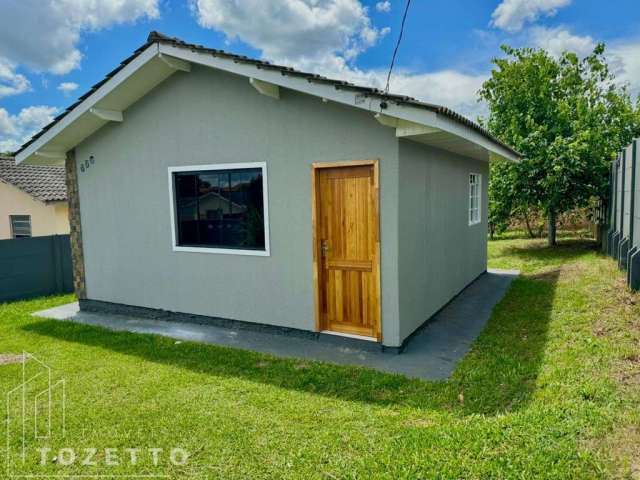 Casa com amplo terreno no jardim itapoá