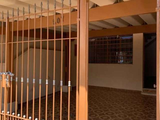 Casa com 2 quartos à venda na Rua Galileu, --, Jardim Aeroporto, São Paulo por R$ 620.000