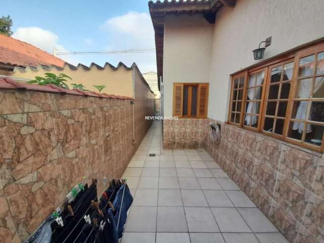 Casa com 3 quartos à venda na Rua Paulo Setúbal, --, Vila São Pedro, Santo André por R$ 719.500