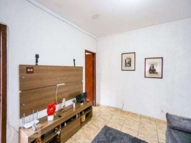 Casa com 2 quartos à venda na Rua Imbocuí, --, Vila Moreira, São Paulo por R$ 680.000