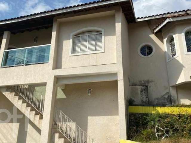 Casa com 3 quartos à venda na Doutor Solon Fernandes, --, Vila Galvão, Guarulhos por R$ 760.000