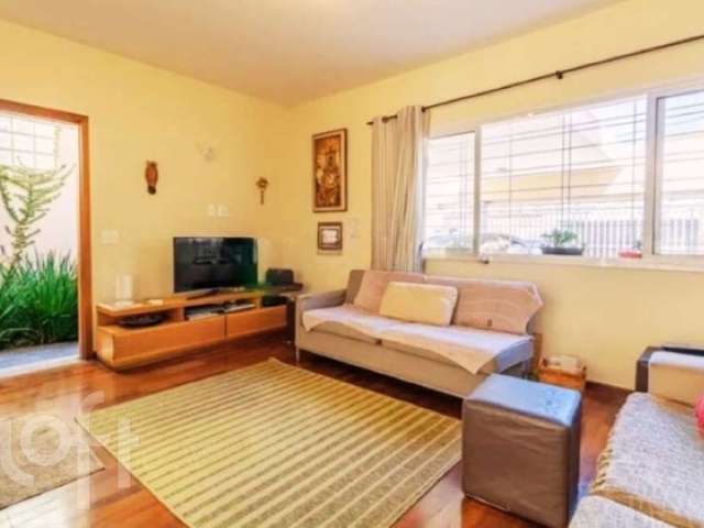 Casa com 3 quartos à venda na Rua Augusto Rolim Loureiro, --, Saúde, São Paulo por R$ 790.000