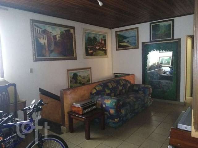 Casa em condomínio fechado com 4 quartos à venda na Rua Sud Menucci, --, Vila Camilópolis, Santo André por R$ 850.000