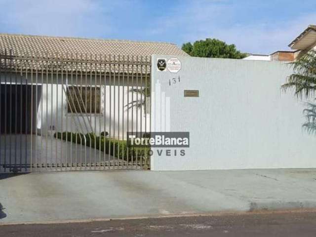 Casa à venda 3 Quartos, 2 Vagas, 343.4M², Uvaranas, Ponta Grossa - PR